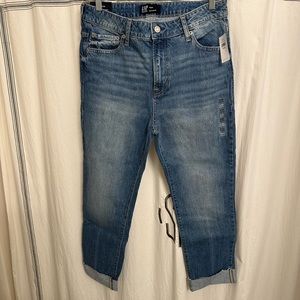 Gap NWT size 8 Universal Slim Boyfriend jeans